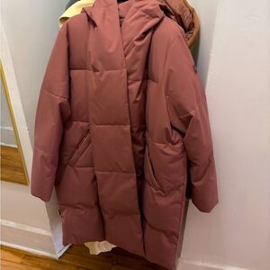 Frank & Oak Hygge duvet coat. Amazing sienna pink color.